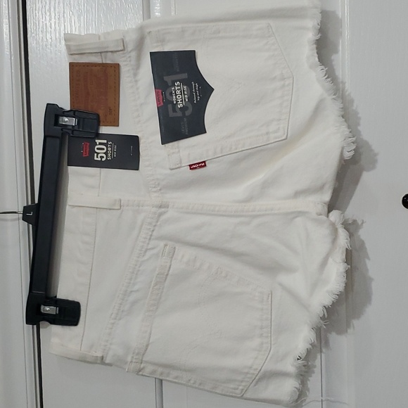 Levi's Pants - Womens Levi's 501 mid rise shorts